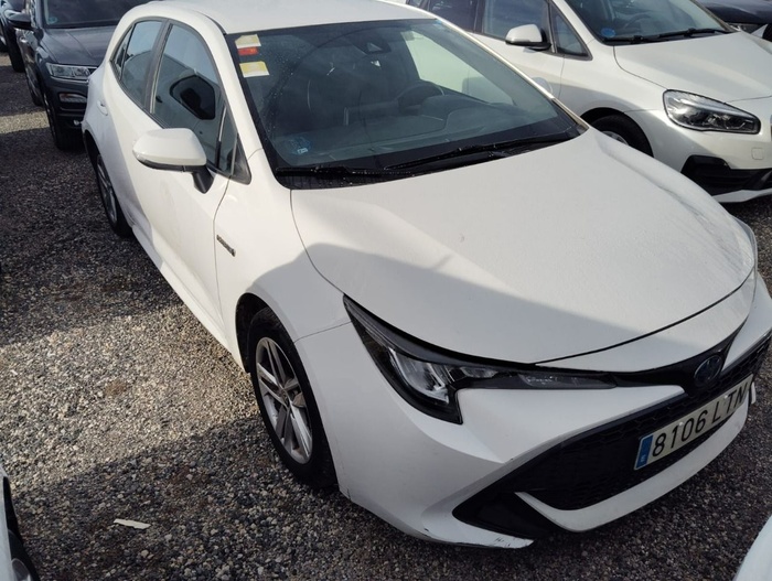 Toyota Corolla 1.8 125H Business Plus E-CVT 90 kW (122 CV) Vehículo usado en Madrid Toyota Corolla 1.8 125H Business Plus E-CVT 90 kW (122 CV) Vehículo usado en Madrid