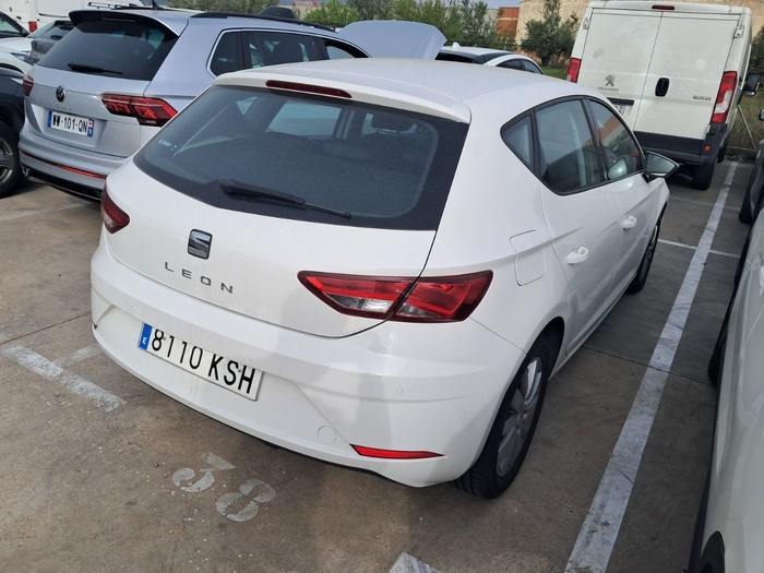 SEAT León 1.6 TDI S&S Reference Edition 85 kW (115 CV) Vehículo usado en Madrid SEAT León 1.6 TDI S&S Reference Edition 85 kW (115 CV) Vehículo usado en Madrid