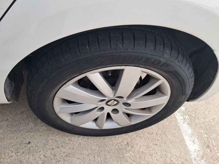 SEAT León 1.6 TDI S&S Reference Edition 85 kW (115 CV) Vehículo usado en Madrid SEAT León 1.6 TDI S&S Reference Edition 85 kW (115 CV) Vehículo usado en Madrid