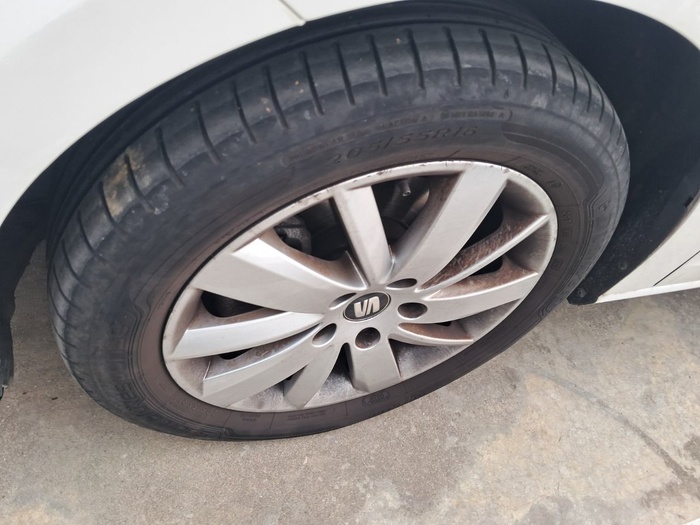 SEAT León 1.6 TDI S&S Reference Edition 85 kW (115 CV) Vehículo usado en Madrid SEAT León 1.6 TDI S&S Reference Edition 85 kW (115 CV) Vehículo usado en Madrid