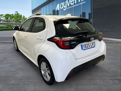 Toyota Yaris 120H Active Tech 85 kW (116 CV) 6 Toyota Yaris 120H Active Tech 85 kW (116 CV) 6