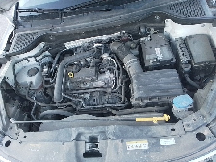 Skoda Karoq 1.0 TSI Ambition 81 kW (110 CV) Vehículo usado en Madrid Skoda Karoq 1.0 TSI Ambition 81 kW (110 CV) Vehículo usado en Madrid