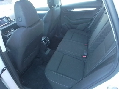 Skoda Karoq 1.0 TSI Ambition 81 kW (110 CV) 9 Skoda Karoq 1.0 TSI Ambition 81 kW (110 CV) 9