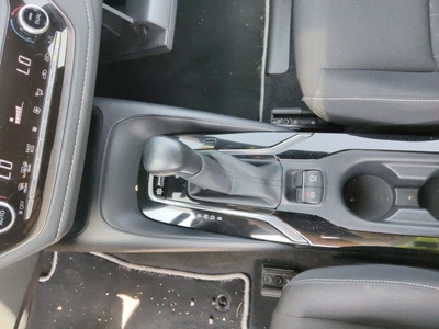 Toyota Corolla 125H Active E-CVT 90 kW (122 CV) 15 Toyota Corolla 125H Active E-CVT 90 kW (122 CV) 15