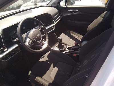 Kia Sportage 1.6 T-GDi MHEV Drive 4x2 112 kW (150 CV) 7 Kia Sportage 1.6 T-GDi MHEV Drive 4x2 112 kW (150 CV) 7