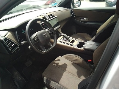 DS DS7 Crossback 1.6 E-Tense 225 Bastille + Auto 165 kW (225 CV) 7 DS DS7 Crossback 1.6 E-Tense 225 Bastille + Auto 165 kW (225 CV) 7