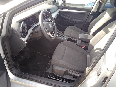 Volkswagen Golf Life 1.0 eTSI 81 kW (110 CV) DSG 7 Volkswagen Golf Life 1.0 eTSI 81 kW (110 CV) DSG 7