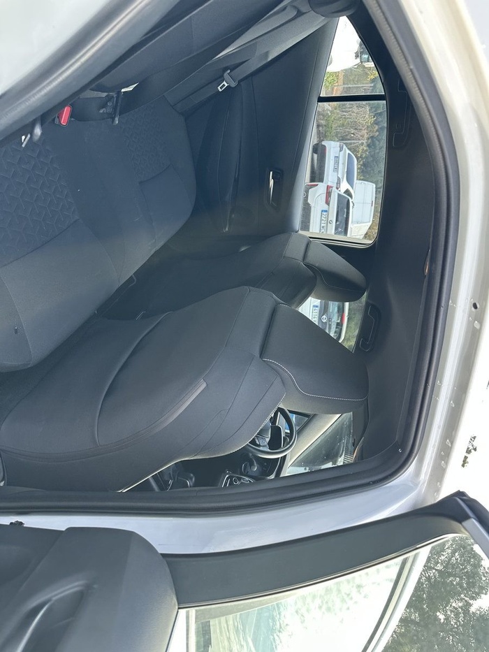 Toyota Corolla 1.8 125 Híbrido Active Tech E-CVT 90 kW (122 CV) Vehículo usado en Madrid Toyota Corolla 1.8 125 Híbrido Active Tech E-CVT 90 kW (122 CV) Vehículo usado en Madrid