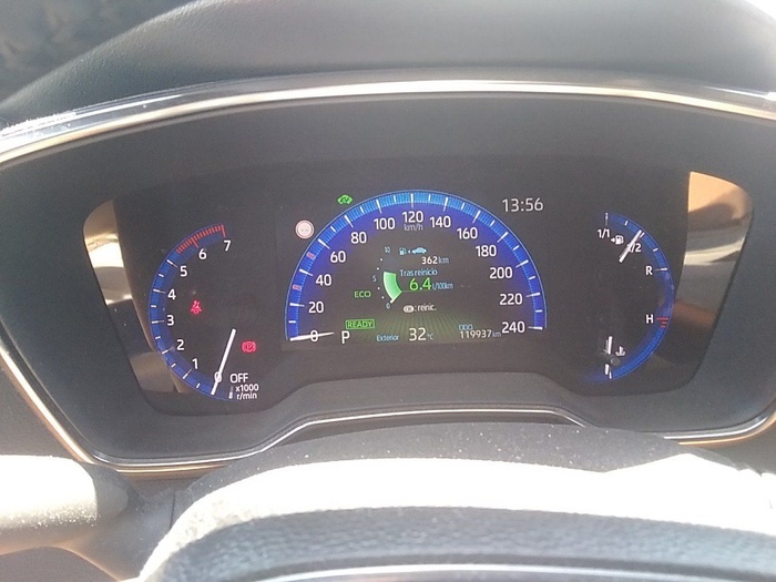 Toyota Corolla 1.8 125 Híbrido Active Tech E-CVT 90 kW (122 CV) Vehículo usado en Madrid Toyota Corolla 1.8 125 Híbrido Active Tech E-CVT 90 kW (122 CV) Vehículo usado en Madrid