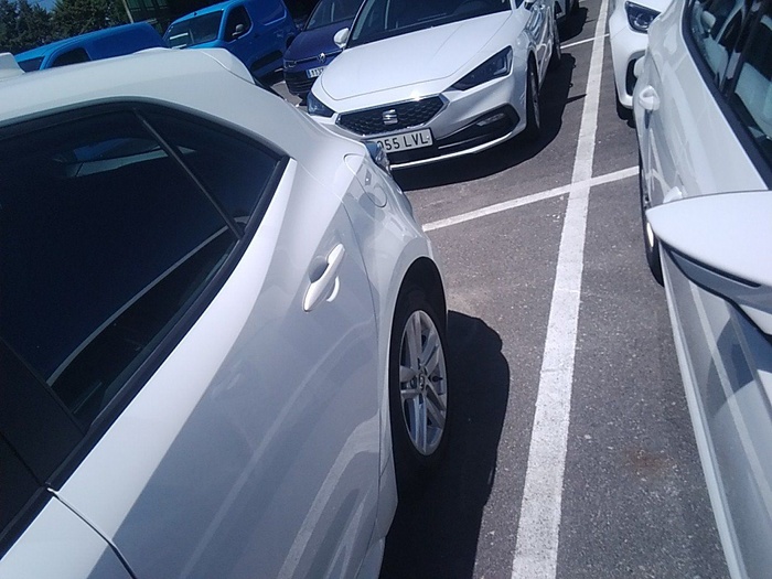 Toyota Corolla 1.8 125 Híbrido Active Tech E-CVT 90 kW (122 CV) Vehículo usado en Madrid Toyota Corolla 1.8 125 Híbrido Active Tech E-CVT 90 kW (122 CV) Vehículo usado en Madrid