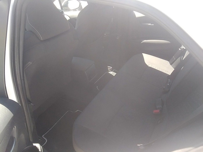 Toyota Corolla 1.8 125 Híbrido Active Tech E-CVT 90 kW (122 CV) Vehículo usado en Madrid Toyota Corolla 1.8 125 Híbrido Active Tech E-CVT 90 kW (122 CV) Vehículo usado en Madrid