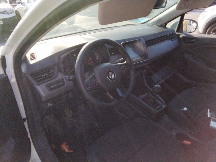 Renault Clio Business TCe 74 kW (100 CV) GLP Vehículo usado en Madrid Renault Clio Business TCe 74 kW (100 CV) GLP Vehículo usado en Madrid