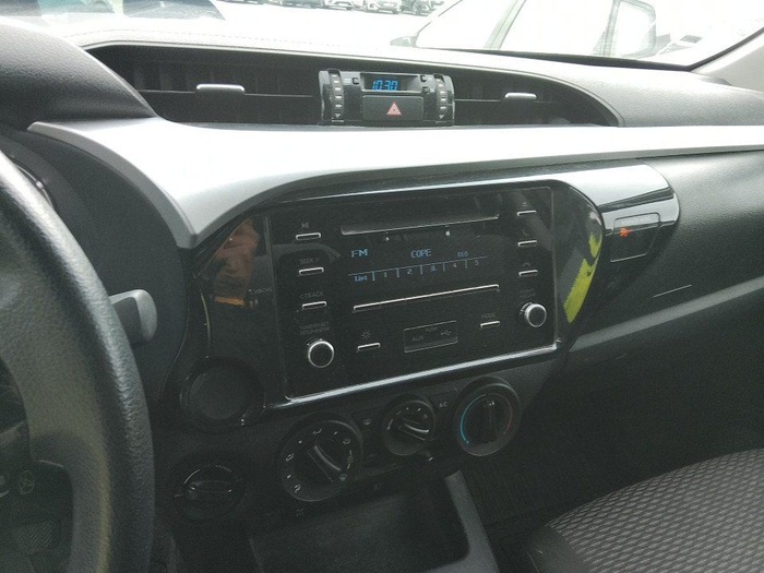 Toyota Hilux 2.4 D-4D Doble Cabina GX 110 kW (150 CV) Vehículo usado en Madrid Toyota Hilux 2.4 D-4D Doble Cabina GX 110 kW (150 CV) Vehículo usado en Madrid