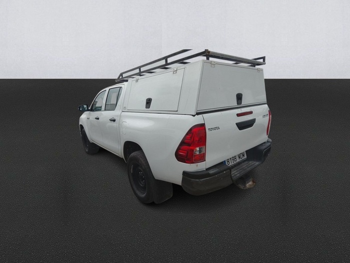 Toyota Hilux 2.4 D-4D Doble Cabina GX 110 kW (150 CV) Vehículo usado en Madrid Toyota Hilux 2.4 D-4D Doble Cabina GX 110 kW (150 CV) Vehículo usado en Madrid