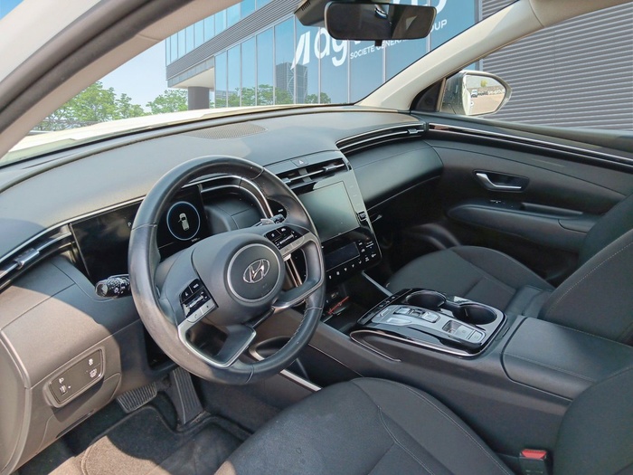 Hyundai Tucson 1.6 TGDI HEV Maxx Auto 169 kW (230 CV) Vehículo usado en Madrid Hyundai Tucson 1.6 TGDI HEV Maxx Auto 169 kW (230 CV) Vehículo usado en Madrid