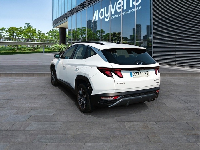 Hyundai Tucson 1.6 TGDI HEV Maxx Auto 169 kW (230 CV) Vehículo usado en Madrid Hyundai Tucson 1.6 TGDI HEV Maxx Auto 169 kW (230 CV) Vehículo usado en Madrid