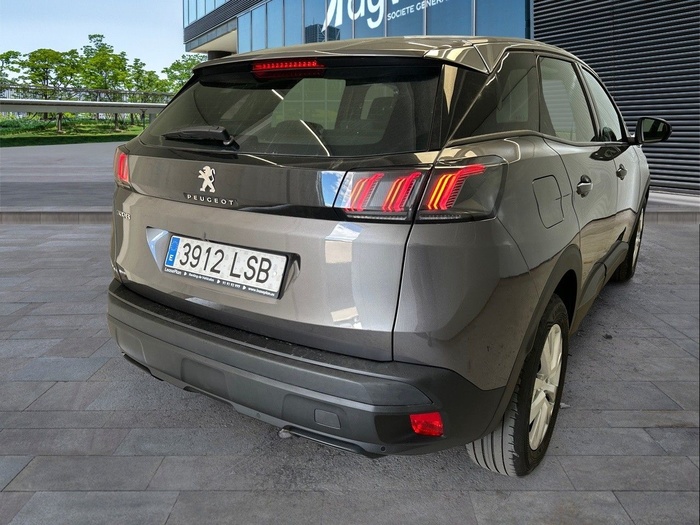 Peugeot 3008 BlueHDi 130 S&S Active Pack 96 kW (130 CV) Vehículo usado en Madrid Peugeot 3008 BlueHDi 130 S&S Active Pack 96 kW (130 CV) Vehículo usado en Madrid