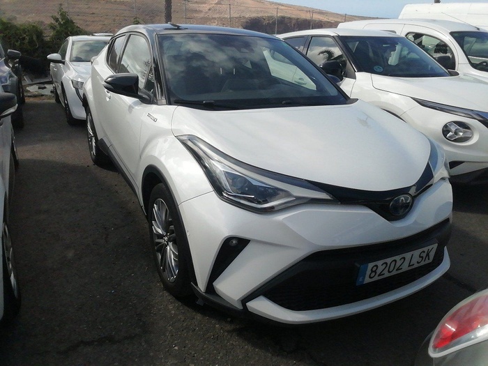 Toyota C-HR 1.8 125H Active 90 kW (122 CV) Vehículo usado en Madrid Toyota C-HR 1.8 125H Active 90 kW (122 CV) Vehículo usado en Madrid