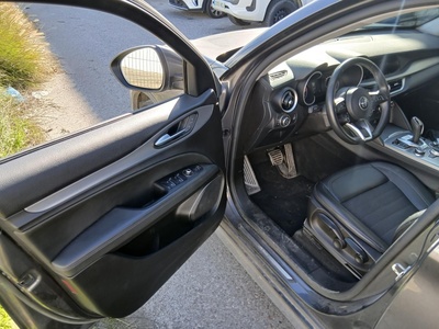 Alfa Romeo Stelvio 2.2 Diesel Sprint RWD 140 kW (190 CV) 5 Alfa Romeo Stelvio 2.2 Diesel Sprint RWD 140 kW (190 CV) 5