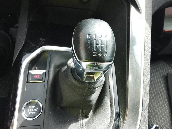 Peugeot 5008 BlueHDi 130 S&S Allure 96 kW (130 CV) Vehículo usado en Madrid Peugeot 5008 BlueHDi 130 S&S Allure 96 kW (130 CV) Vehículo usado en Madrid