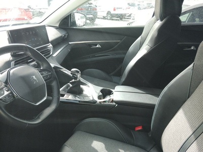 Peugeot 5008 BlueHDi 130 S&S Allure 96 kW (130 CV) 7 Peugeot 5008 BlueHDi 130 S&S Allure 96 kW (130 CV) 7