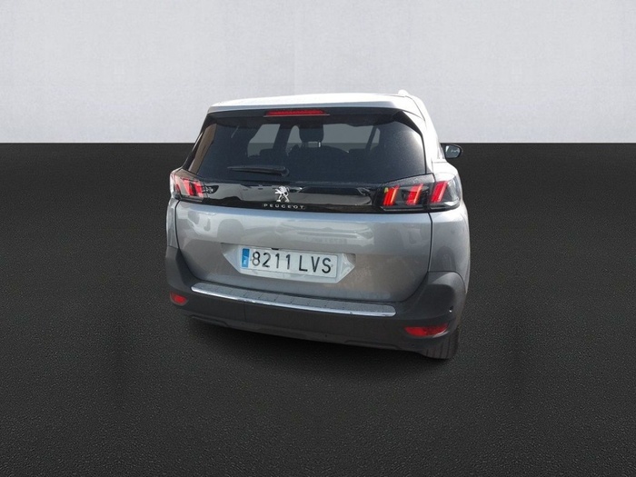 Peugeot 5008 BlueHDi 130 S&S Allure 96 kW (130 CV) Vehículo usado en Madrid Peugeot 5008 BlueHDi 130 S&S Allure 96 kW (130 CV) Vehículo usado en Madrid