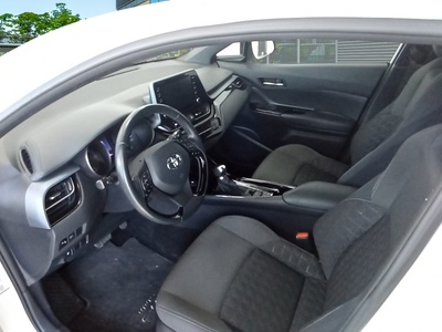 Toyota C-HR 1.8 125H Advance 90 kW (122 CV) 7 Toyota C-HR 1.8 125H Advance 90 kW (122 CV) 7