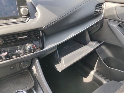 Nissan Qashqai DIG-T 140 mHEV Acenta 4x2 103 kW (140 CV) 14 Nissan Qashqai DIG-T 140 mHEV Acenta 4x2 103 kW (140 CV) 14