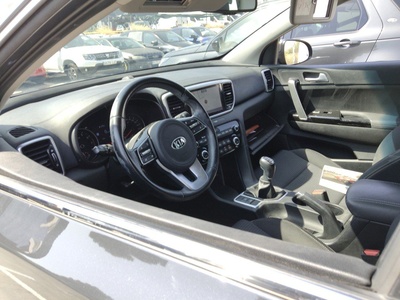 Kia Sportage 1.6 GDI Black Edition 4x2 97 kW (132 CV) 12 Kia Sportage 1.6 GDI Black Edition 4x2 97 kW (132 CV) 12