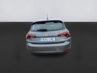 Fiat Tipo 1.6 Multijet Diesel Life 96 kW (130 CV) 5 Fiat Tipo 1.6 Multijet Diesel Life 96 kW (130 CV) 5
