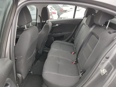 Fiat Tipo 1.6 Multijet Diesel Life 96 kW (130 CV) 9 Fiat Tipo 1.6 Multijet Diesel Life 96 kW (130 CV) 9