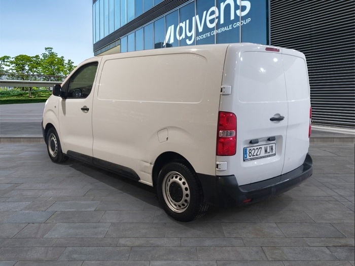 Citroen Jumpy Furgon BlueHDi 100 Talla M 75 kW (102 CV) Vehículo usado en Madrid Citroen Jumpy Furgon BlueHDi 100 Talla M 75 kW (102 CV) Vehículo usado en Madrid