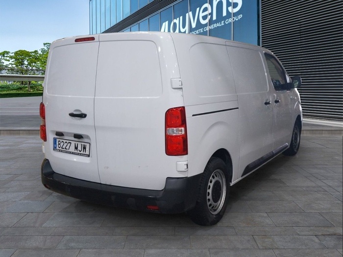 Citroen Jumpy Furgon BlueHDi 100 Talla M 75 kW (102 CV) Vehículo usado en Madrid Citroen Jumpy Furgon BlueHDi 100 Talla M 75 kW (102 CV) Vehículo usado en Madrid