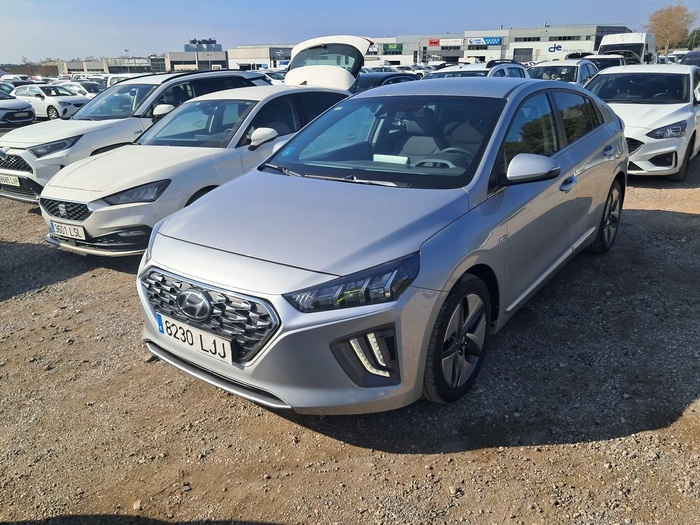 Hyundai Ioniq 1.6 GDI HEV Tecno DT 104 kW (141 CV) Vehículo usado en Madrid Hyundai Ioniq 1.6 GDI HEV Tecno DT 104 kW (141 CV) Vehículo usado en Madrid