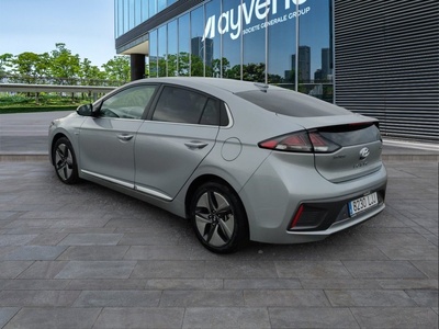 Hyundai Ioniq 1.6 GDI HEV Tecno DT 104 kW (141 CV) 6 Hyundai Ioniq 1.6 GDI HEV Tecno DT 104 kW (141 CV) 6