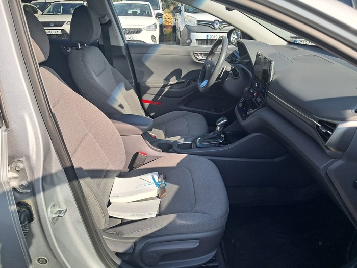 Hyundai Ioniq 1.6 GDI HEV Tecno DT 104 kW (141 CV) Vehículo usado en Madrid Hyundai Ioniq 1.6 GDI HEV Tecno DT 104 kW (141 CV) Vehículo usado en Madrid