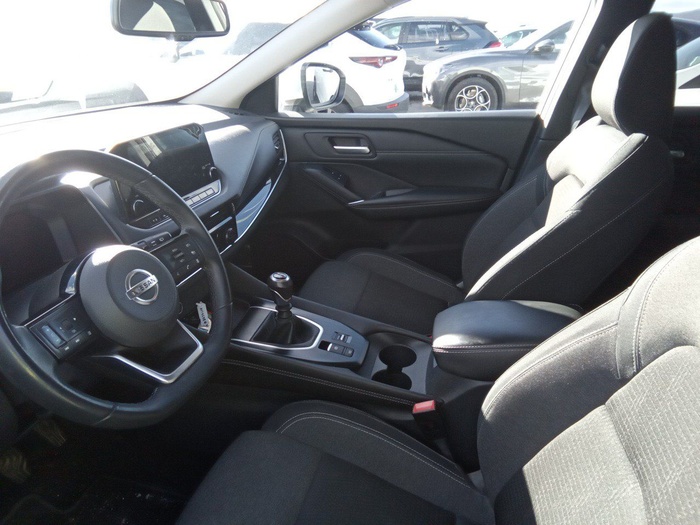 Nissan Qashqai DIG-T 140 mHEV N-Connecta 4x2 103 kW (140 CV) Vehículo usado en Madrid Nissan Qashqai DIG-T 140 mHEV N-Connecta 4x2 103 kW (140 CV) Vehículo usado en Madrid