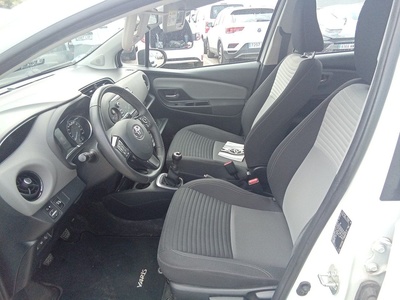Toyota Yaris 1.0 Active 51 kW (69 CV) 7 Toyota Yaris 1.0 Active 51 kW (69 CV) 7