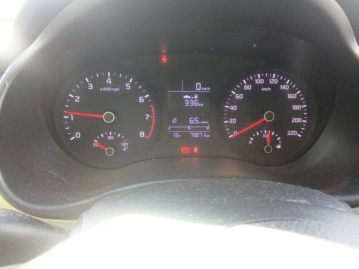 Kia Stonic 1.0 T-GDi Drive 88 kW (120 CV) Vehículo usado en Madrid Kia Stonic 1.0 T-GDi Drive 88 kW (120 CV) Vehículo usado en Madrid