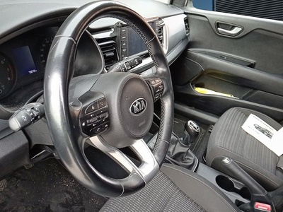 Kia Stonic 1.0 T-GDi Drive 88 kW (120 CV) 7 Kia Stonic 1.0 T-GDi Drive 88 kW (120 CV) 7