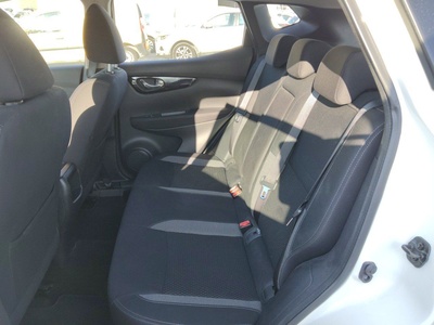 Nissan Qashqai dCi 85 Acenta 85 kW (115 CV) 9 Nissan Qashqai dCi 85 Acenta 85 kW (115 CV) 9