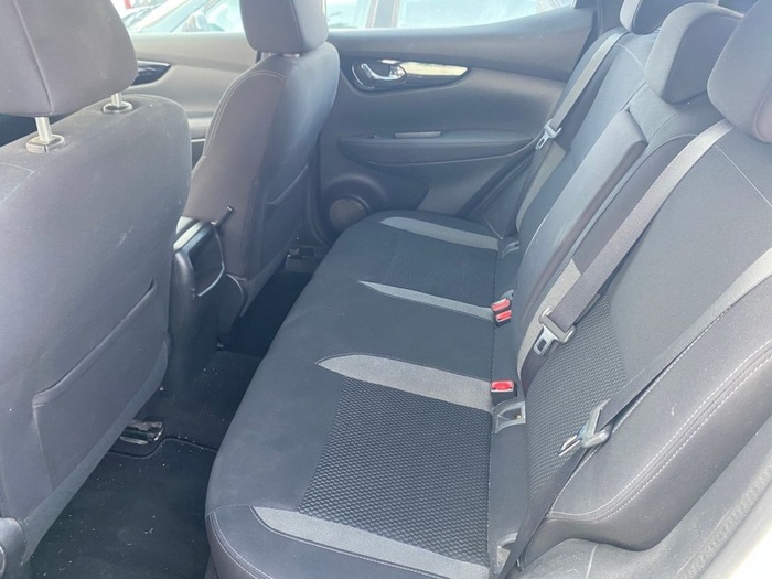 Nissan Qashqai dCi 150 Acenta 4x4 110 kW (150 CV) Vehículo usado en Madrid Nissan Qashqai dCi 150 Acenta 4x4 110 kW (150 CV) Vehículo usado en Madrid