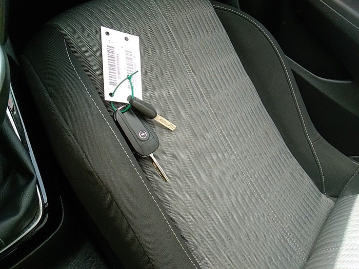 Opel Corsa 1.2 Turbo XHL Edition 74 kW (100 CV) Vehículo usado en Madrid Opel Corsa 1.2 Turbo XHL Edition 74 kW (100 CV) Vehículo usado en Madrid