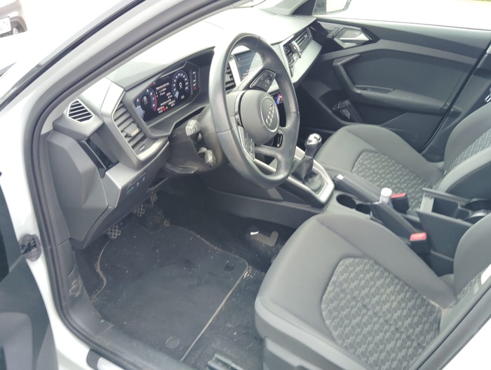 Audi A1 Sportback Adrenalin 25 TFSI 70 kW (95 CV) Vehículo usado en Madrid Audi A1 Sportback Adrenalin 25 TFSI 70 kW (95 CV) Vehículo usado en Madrid