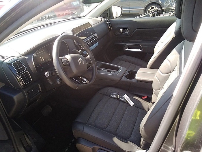 Citroen C5 Aircross BlueHDi 130 S&S Plus EAT8 96 kW (131 CV) Vehículo usado en Madrid Citroen C5 Aircross BlueHDi 130 S&S Plus EAT8 96 kW (131 CV) Vehículo usado en Madrid