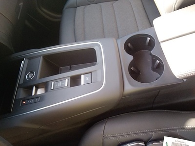 Citroen C5 Aircross BlueHDi 130 S&S Plus EAT8 96 kW (131 CV) 11 Citroen C5 Aircross BlueHDi 130 S&S Plus EAT8 96 kW (131 CV) 11