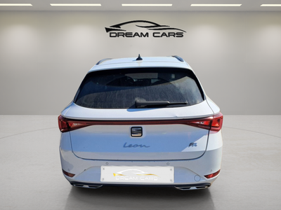 SEAT León ST 1.5 eTSI S&S FR Go L DSG 110 kW (150 CV) 5 SEAT León ST 1.5 eTSI S&S FR Go L DSG 110 kW (150 CV) 5