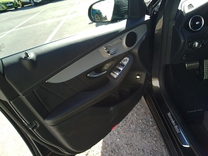 Mercedes-Benz GLC Coupé 300 de 4Matic 225 kW (306 CV) Vehículo usado en Madrid Mercedes-Benz GLC Coupé 300 de 4Matic 225 kW (306 CV) Vehículo usado en Madrid