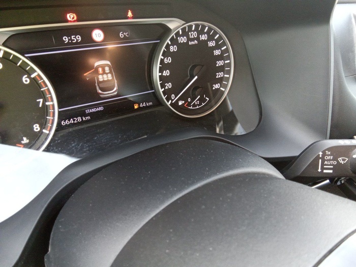 Nissan Qashqai DIG-T 140 mHEV Acenta 4x2 103 kW (140 CV) Vehículo usado en Madrid Nissan Qashqai DIG-T 140 mHEV Acenta 4x2 103 kW (140 CV) Vehículo usado en Madrid