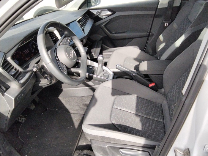 Audi A1 Sportback Adrenalin 25 TFSI 70 kW (95 CV) Vehículo usado en Madrid Audi A1 Sportback Adrenalin 25 TFSI 70 kW (95 CV) Vehículo usado en Madrid